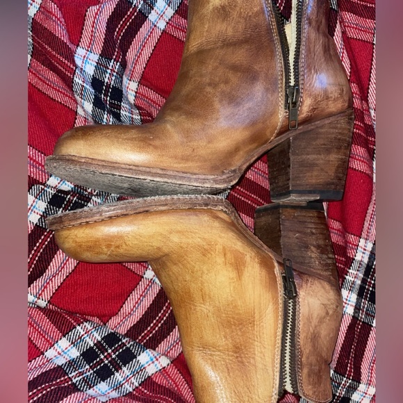 Yell Bed Stu Booties - Picture 5 of 7